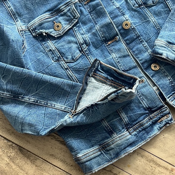 River Island Throwback Denim Jacket - Picture 7 of 14